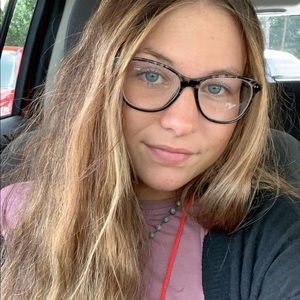 Meet your Posher, Libby